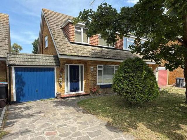 House for sale in Bromstone, Acol