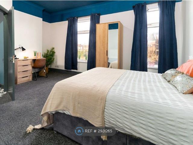 Room for rent in The Haulgh, Lee Bank
