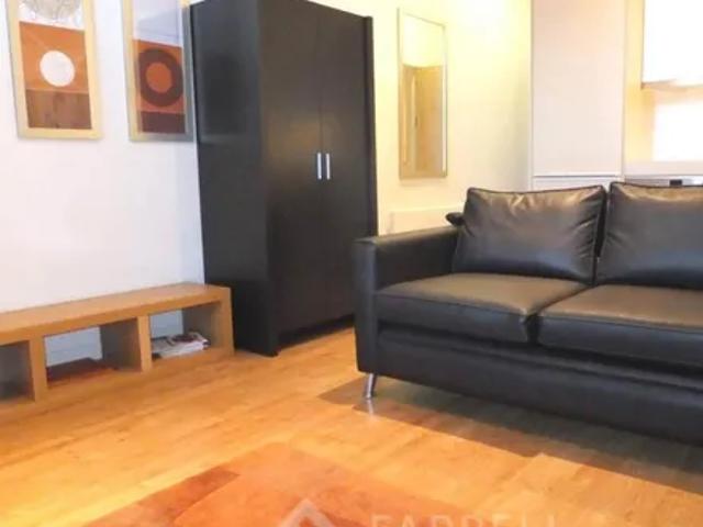 Apartment for rent in London Borough of Ealing, Greater London