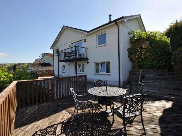 House for rent in Bronwydd, Wales