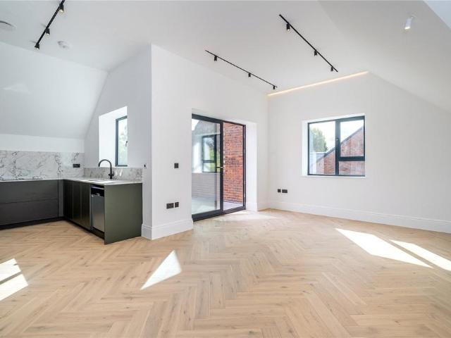 House for rent in Brondesbury, Greater London