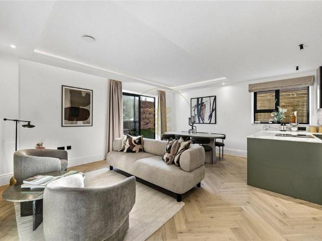 House for rent in Brondesbury, Greater London