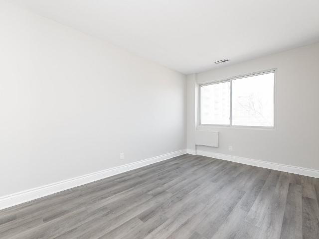 Apartment for rent in Mulhurst Bay, Ontario