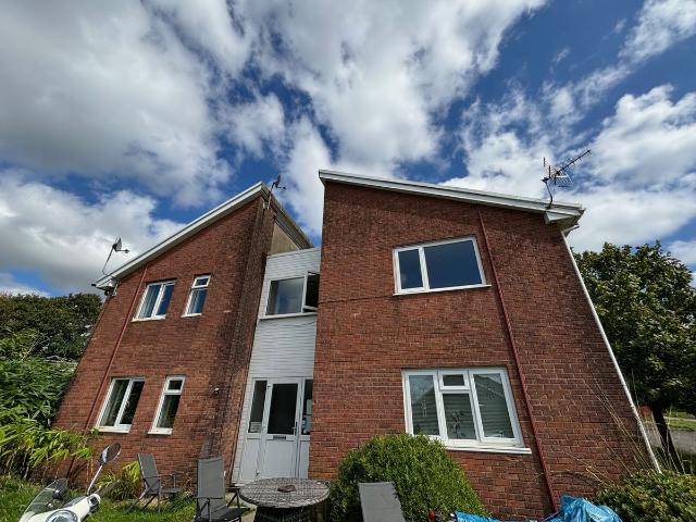 Studio for rent in Nangreaves, Wales