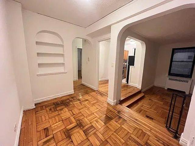 Apartment for rent in The Bronx, Arverne