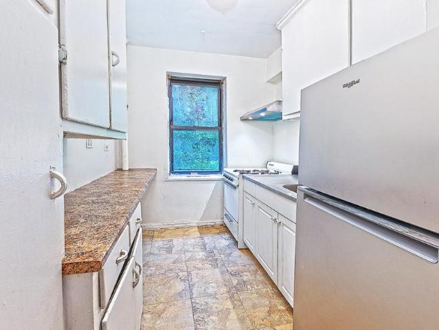 Apartment for sale in The Bronx, Arverne
