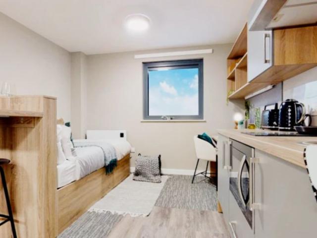Studio for rent in City Centre, Ballindoch