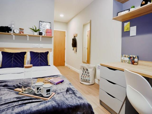 Room for rent in West Midlands