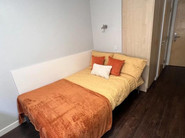 Room for rent in Bede Island, Leicester