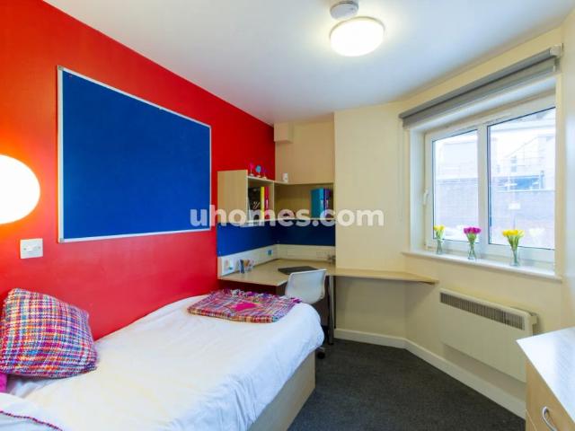 Room for rent in West Midlands