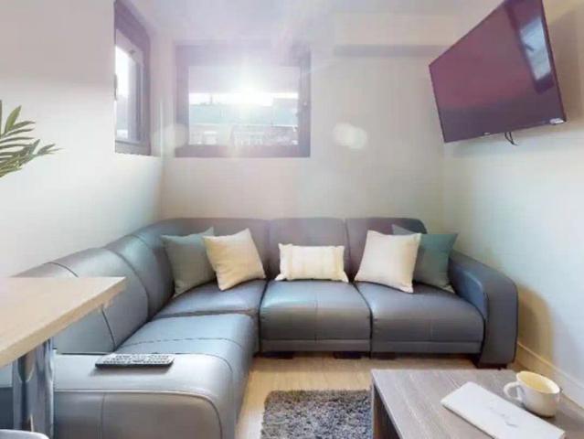Studio for rent in Saint George's, South Yorkshire