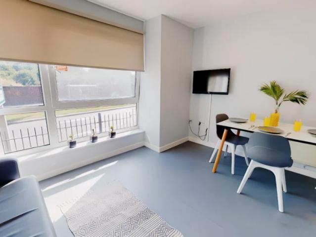 Room for rent in Fallings Park, West Midlands