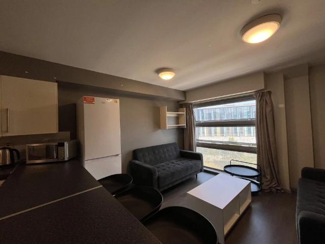 Room for rent in Pennycomequick, Mount Wise