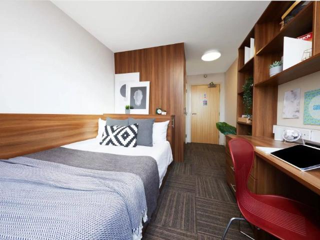Room for rent in West Midlands