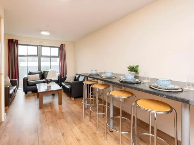 Room for rent in Northgate Village, Two Mills