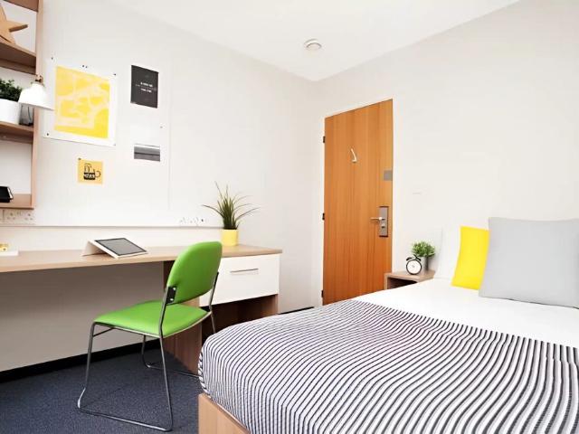 Room for rent in Redcliffe, Feckenham