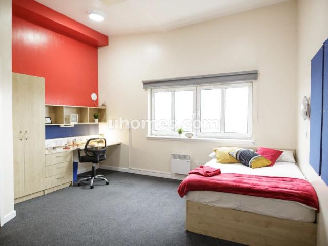Room for rent in West Midlands