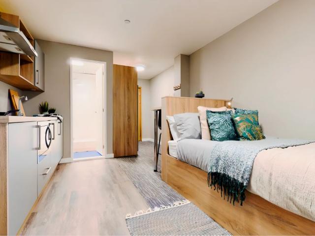 Studio for rent in City Centre, Ballindoch