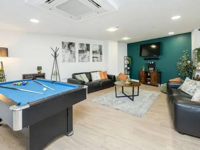 Studio for rent in Bangor, Wales