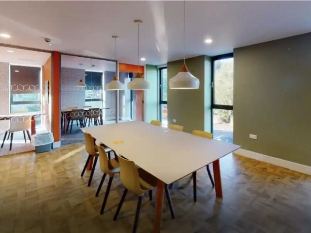 Studio for rent in Folly Hall, Kirklees
