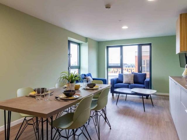 Studio for rent in West Midlands