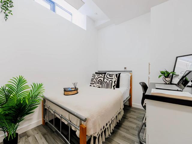 Studio for rent in The Meadows, Haddon