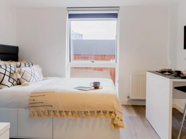 Studio for rent in St Ann's, Haddon