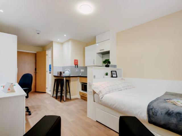 Studio for rent in Bangor, Wales