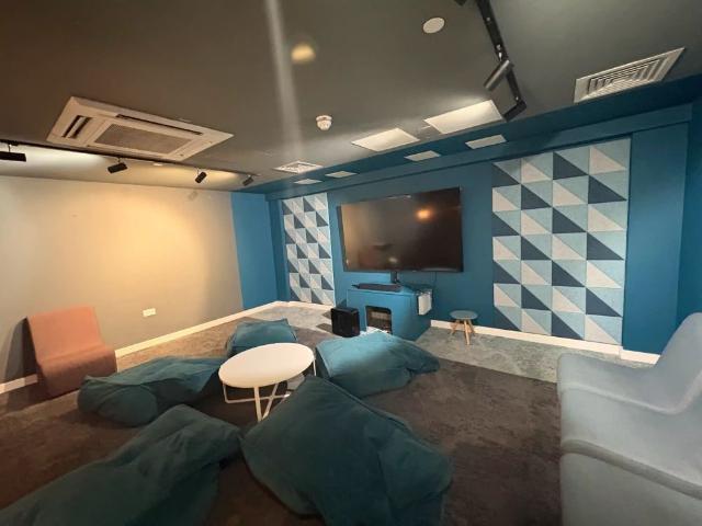Studio for rent in Hyde Park, West Yorkshire