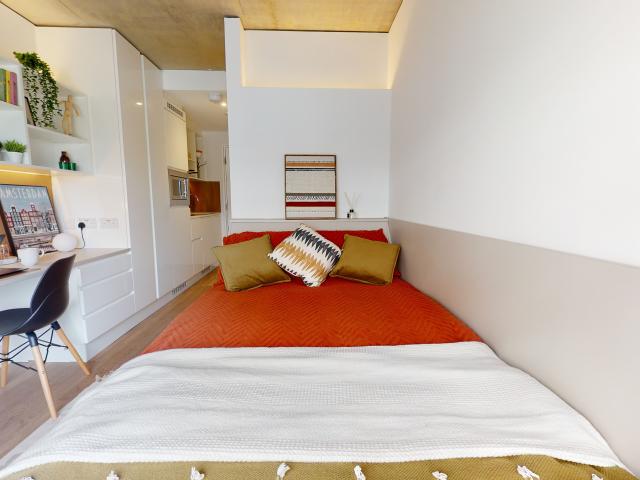Room for rent in East Greenwich, Greater London