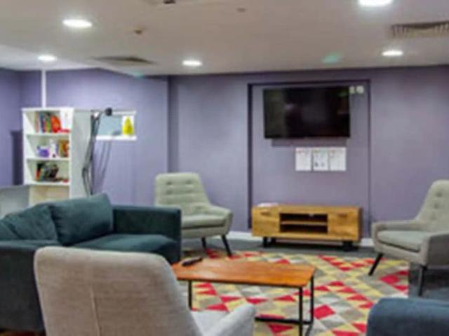 Studio for rent in Haddon, East Midlands