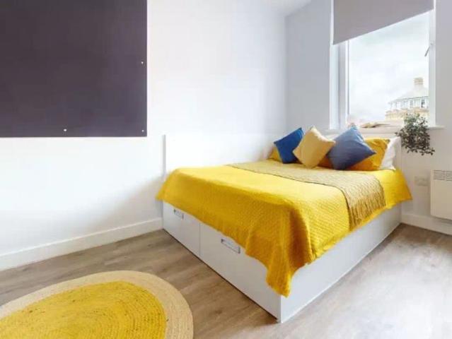 Studio for rent in Haddon, East Midlands
