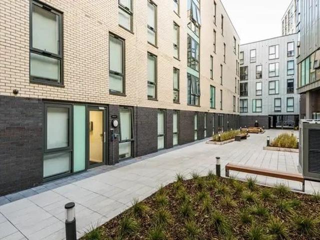 Studio for rent in City Centre, South Yorkshire