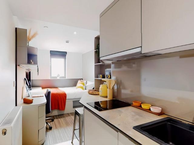 Studio for rent in London Borough of Ealing, Greater London