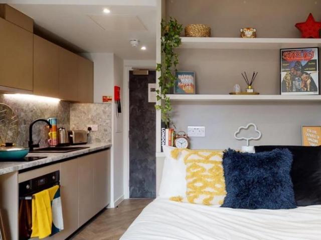 Apartment for rent in South Lambeth, Greater London