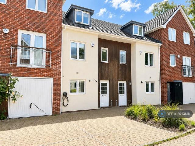 House for rent in Sunninghill and Ascot, Ascot
