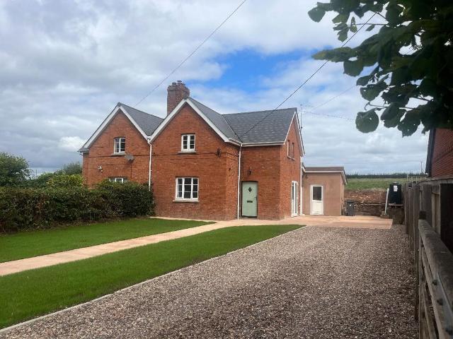 House for rent in Clyst St. George, Budlake