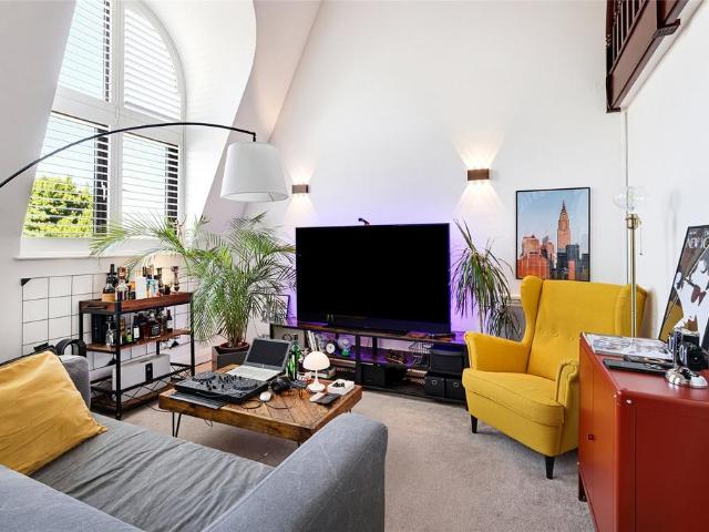 Apartment for rent in London Borough of Hounslow, Greater London