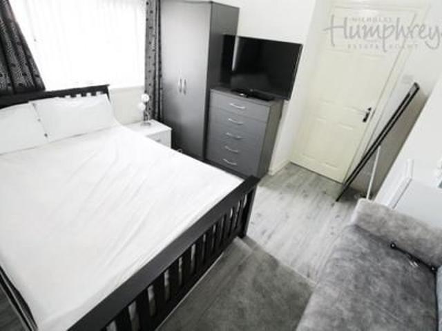 Room for rent in Shard End, Birmingham