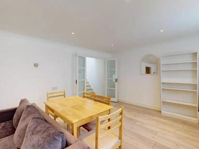 Apartment for rent in Paddington, Greater London