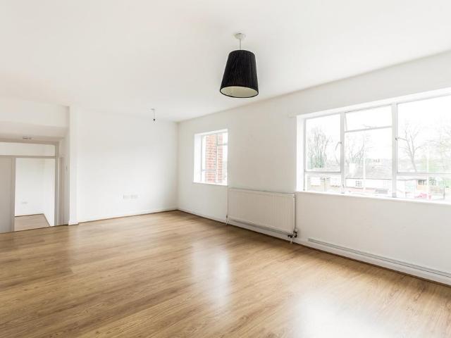 Apartment for rent in Chigwell, Epping