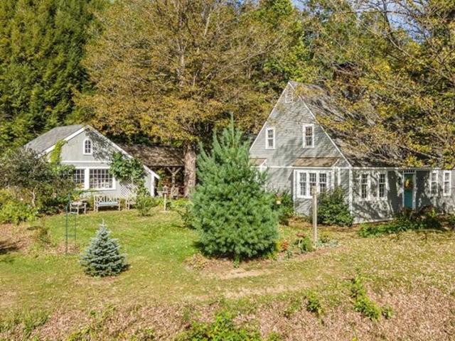 House for sale in Rockingham, Windham County