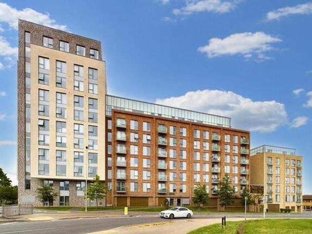 House for sale in Elstree and Borehamwood, Borehamwood