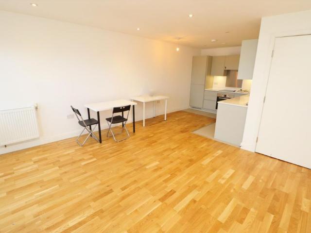 Apartment for rent in Elstree and Borehamwood, Borehamwood