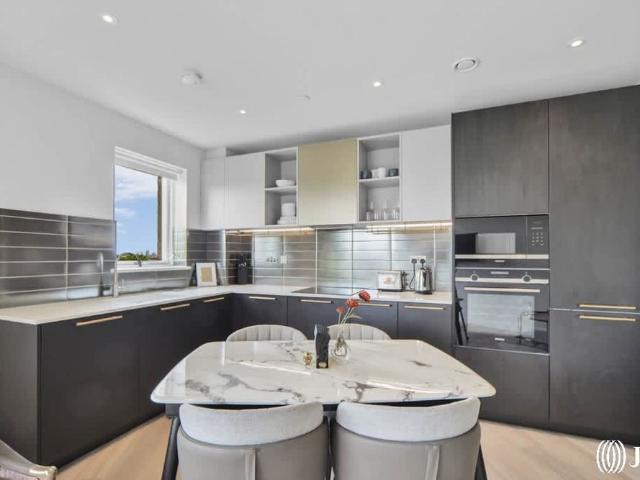 Apartment for rent in Hornsey, Greater London