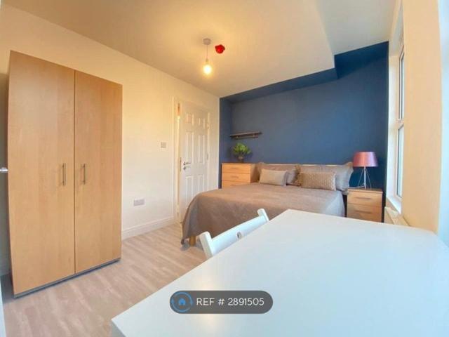 Room for rent in Red Hill, Surrey