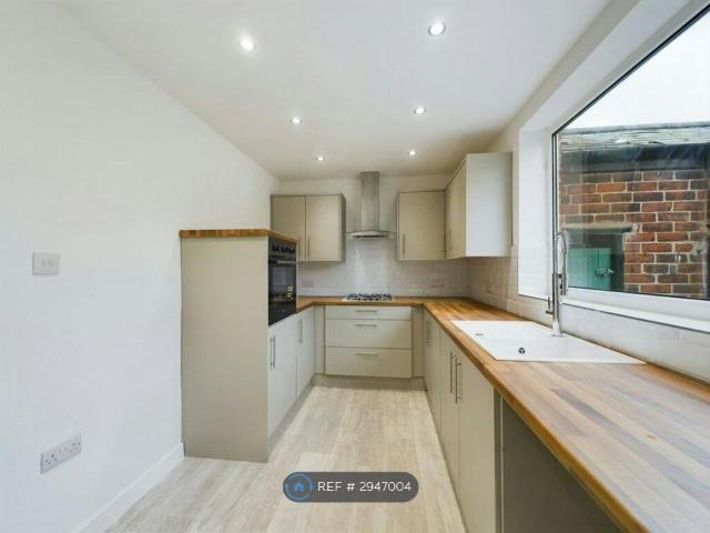 House for rent in Dalton, South Yorkshire