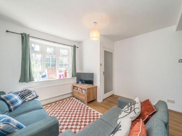 House for rent in St Margarets, Greater London