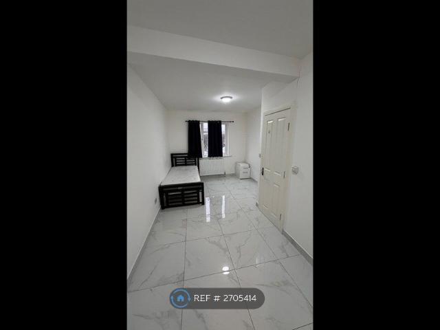 Studio for rent in Northumberland Heath, Greater London