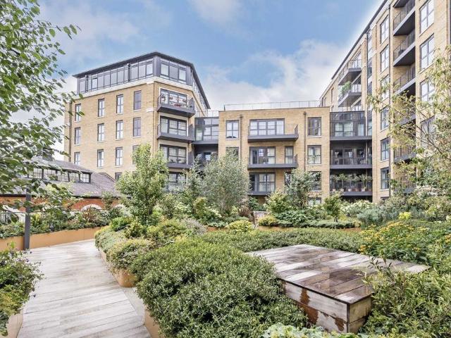 Apartment for rent in Norbiton, Greater London